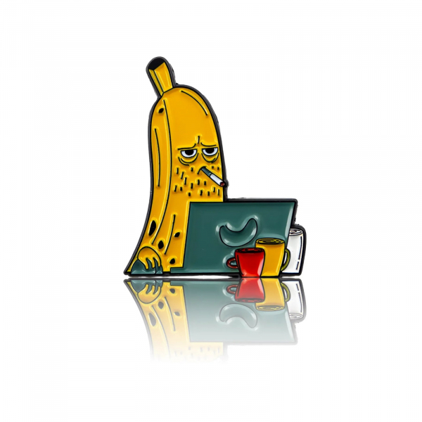 Pinbox - Banana worker pin - metal brooch