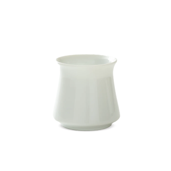 Origami Harmony Cup - porcelain mug for home and professional baristas - white